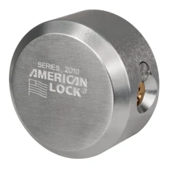 Outlet Master Lock Solid Body Padlock