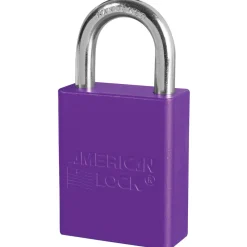 Outlet Master Lock Solid Body Padlock